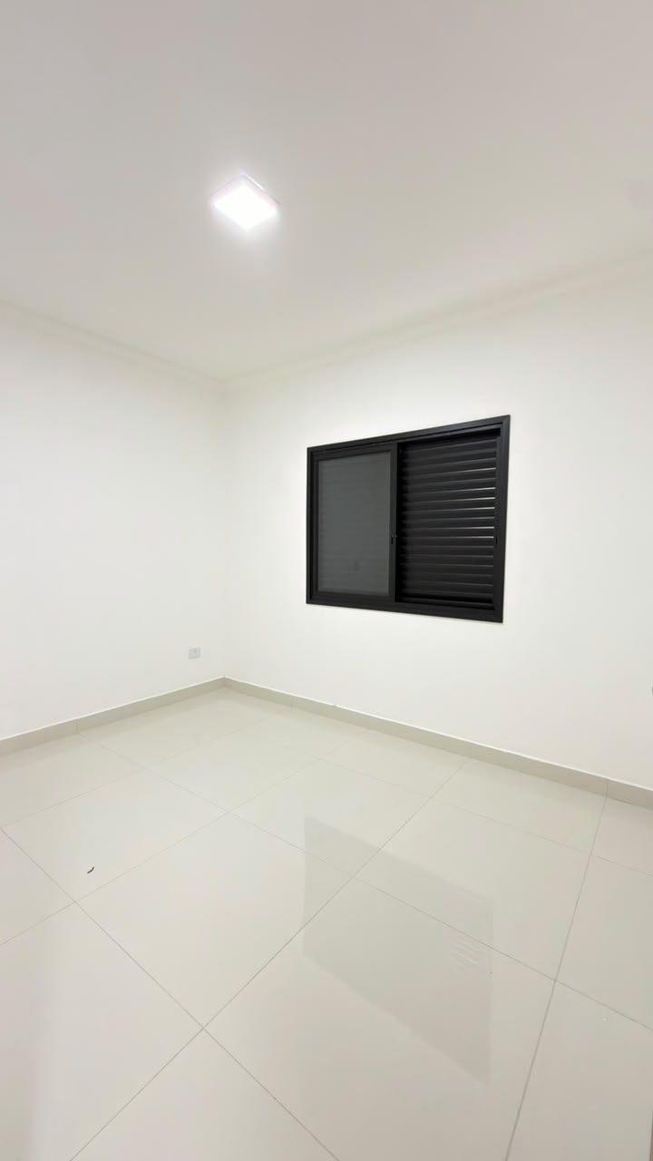 Casa 03 dormitórios