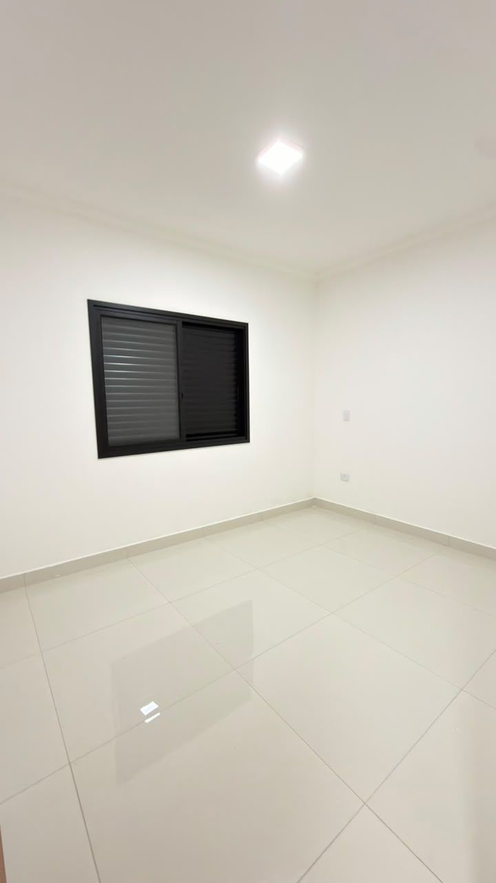 Casa 03 dormitórios
