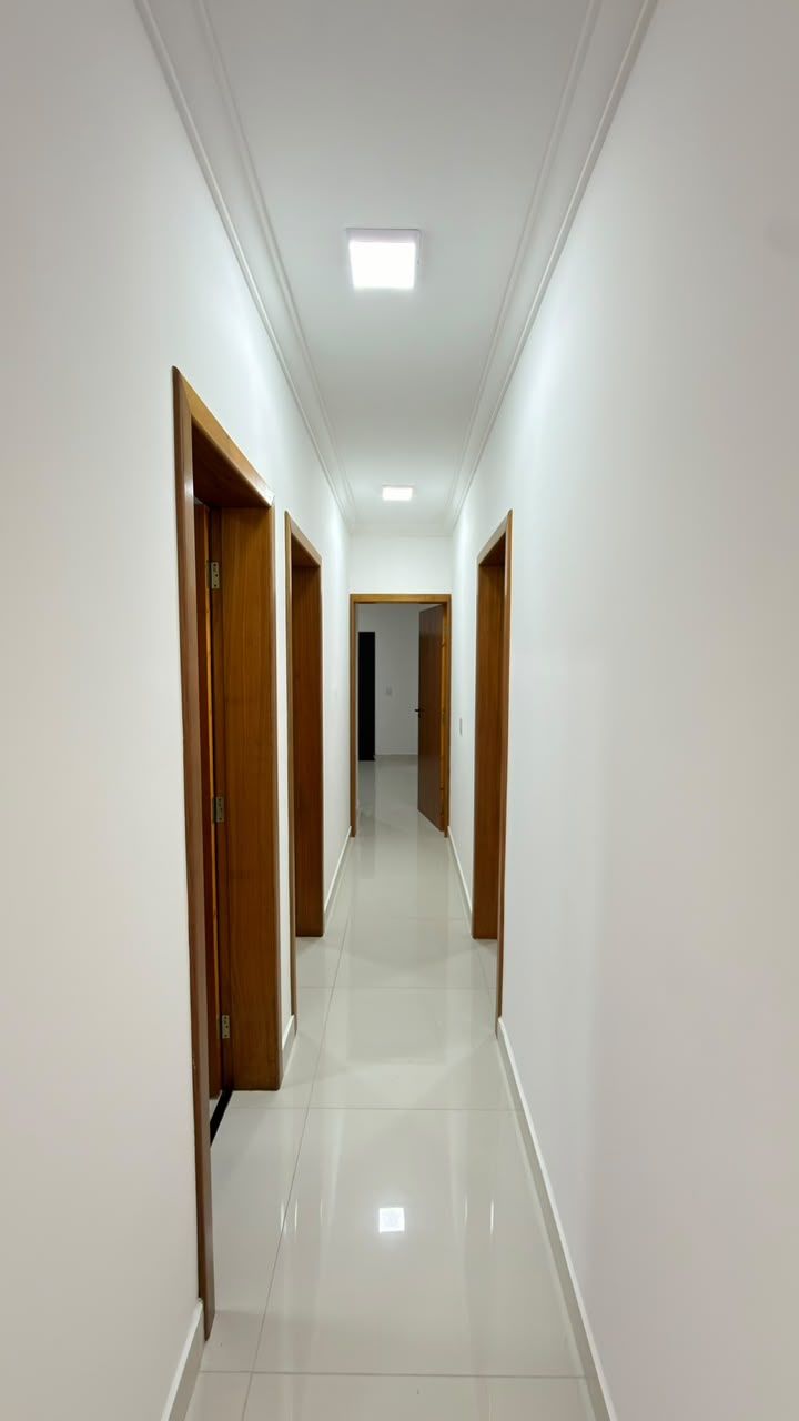 Casa 03 dormitórios