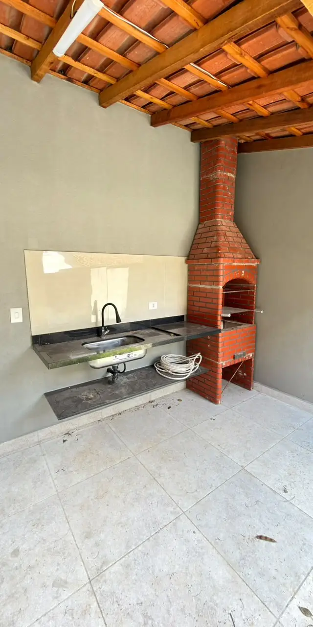 Casa 03 dormitórios