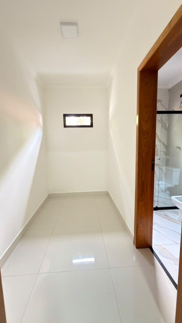 Casa 03 dormitórios