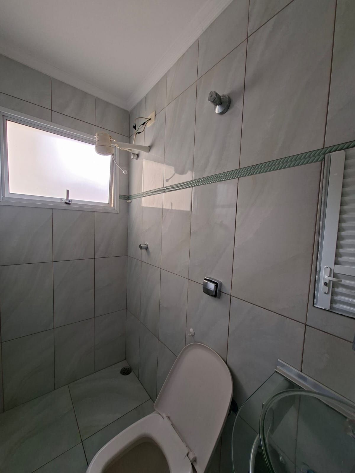 Casa para locação 02 dormitórios sendo 01 suíte