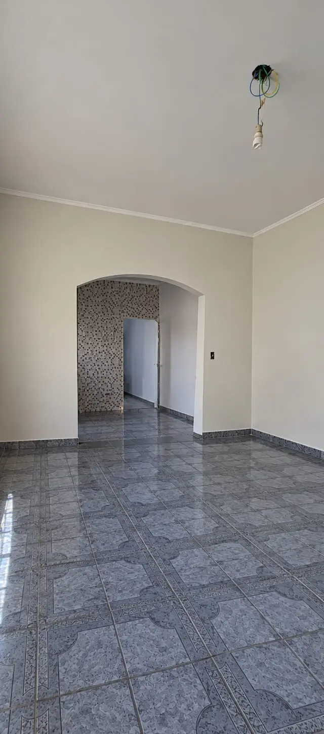 Casa térrea 02 dormitórios