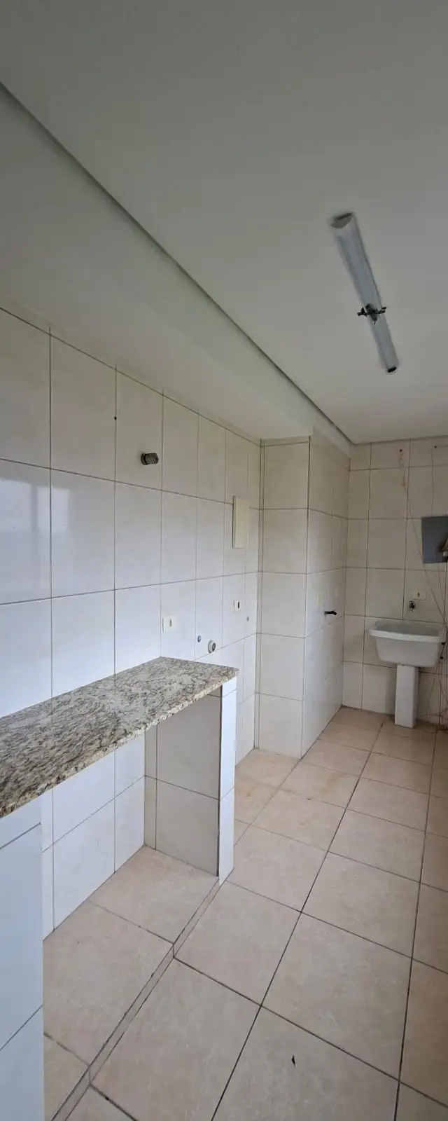 Casa para locação 02 dormitórios sendo 01 suíte