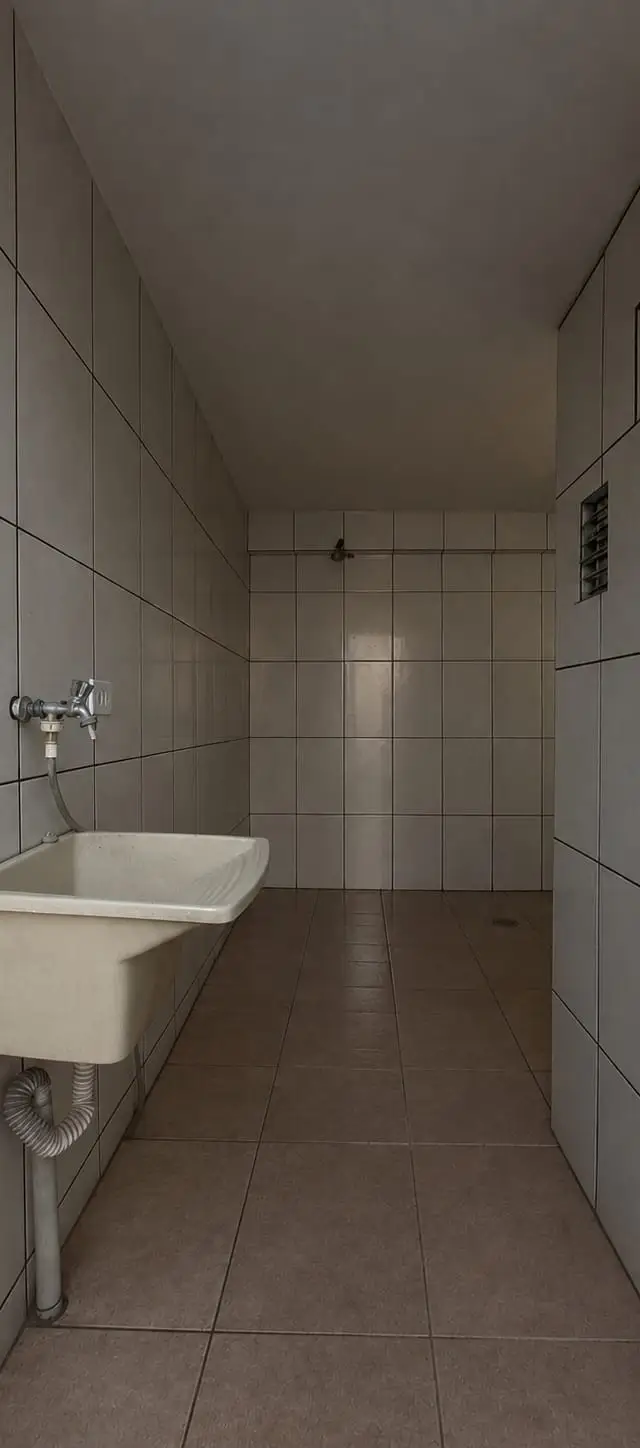 Casa térrea 02 dormitórios
